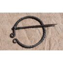 Ringfibel, handgeschmiedet, tordiert, einfach gerollt